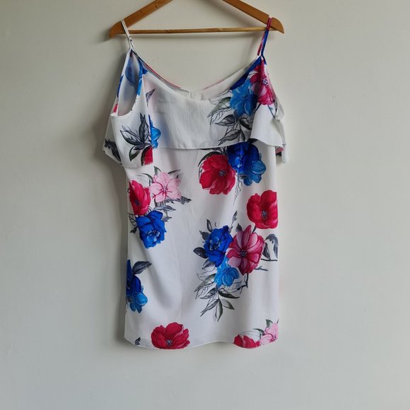 Yoins Tops - Yoins White Floral Strappy Cold Shoulder Top Sz L